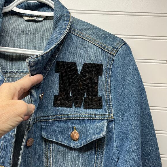 Hwy Jeans Embellished Denim Distressed Trucker Jacket Size XL - Picture 4 of 12